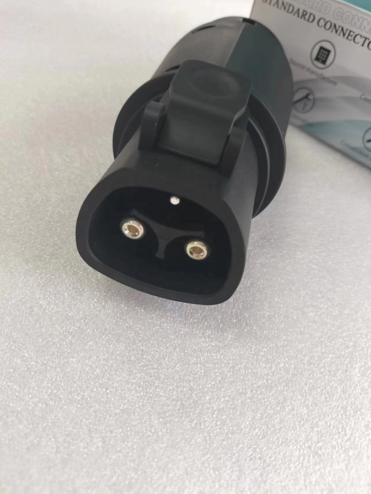 محول سيارة كهربائية من تسلا إل - مراجعة Ev Charger Adapter وسعره