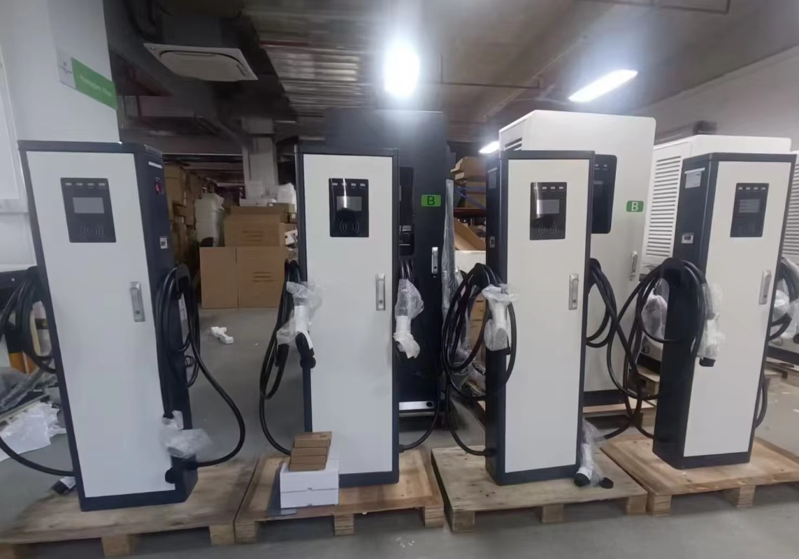 شاحن سيارات كهربائية مزدوج الت - مراجعة Ev Charger وسعره